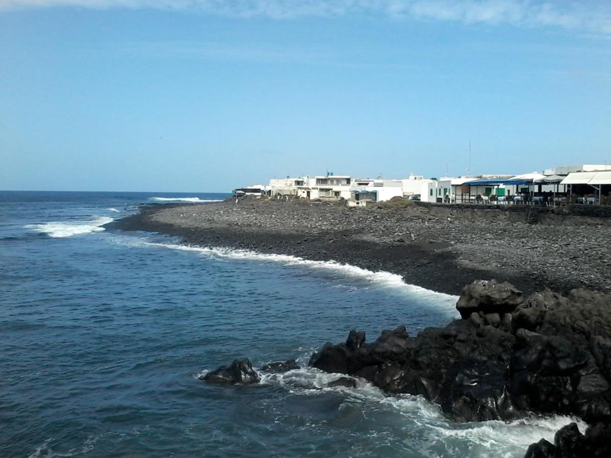 Cozy House In El Golfo + Terrace Villa Bagian luar foto