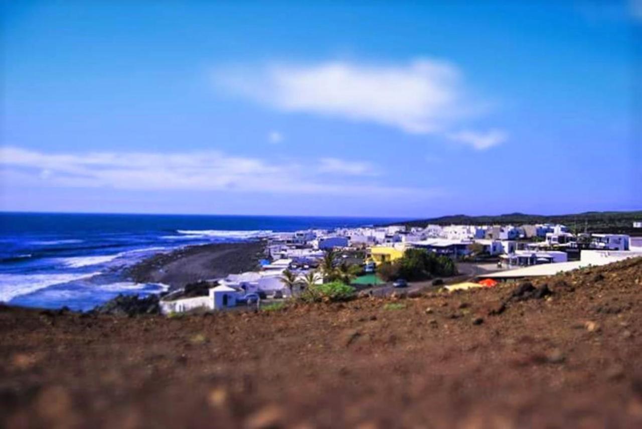 Cozy House In El Golfo + Terrace Villa Bagian luar foto